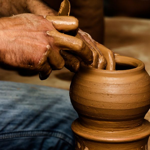 Hand pottery